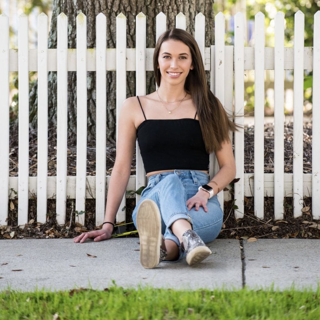 high school senior girl in beaufort nc, beaufort senior photographer, beaufort photography co., what to look for in a senior photographer