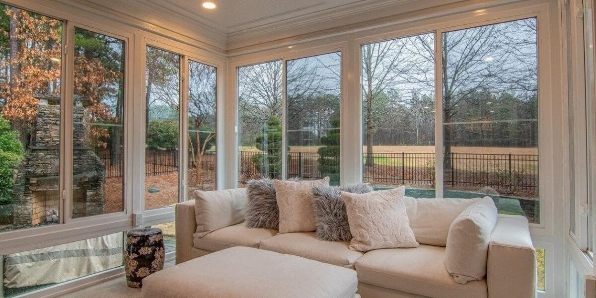 How to Choose and Maintain Your Windows, Curtains, and Blinds
