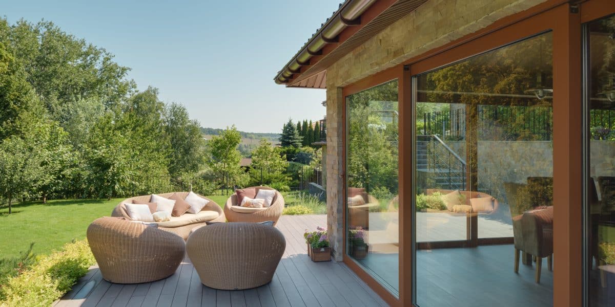 Sliding glass Sliding glass
